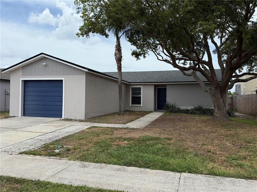 Picture of 1010 Lochmont Drive, Brandon, FL 33511