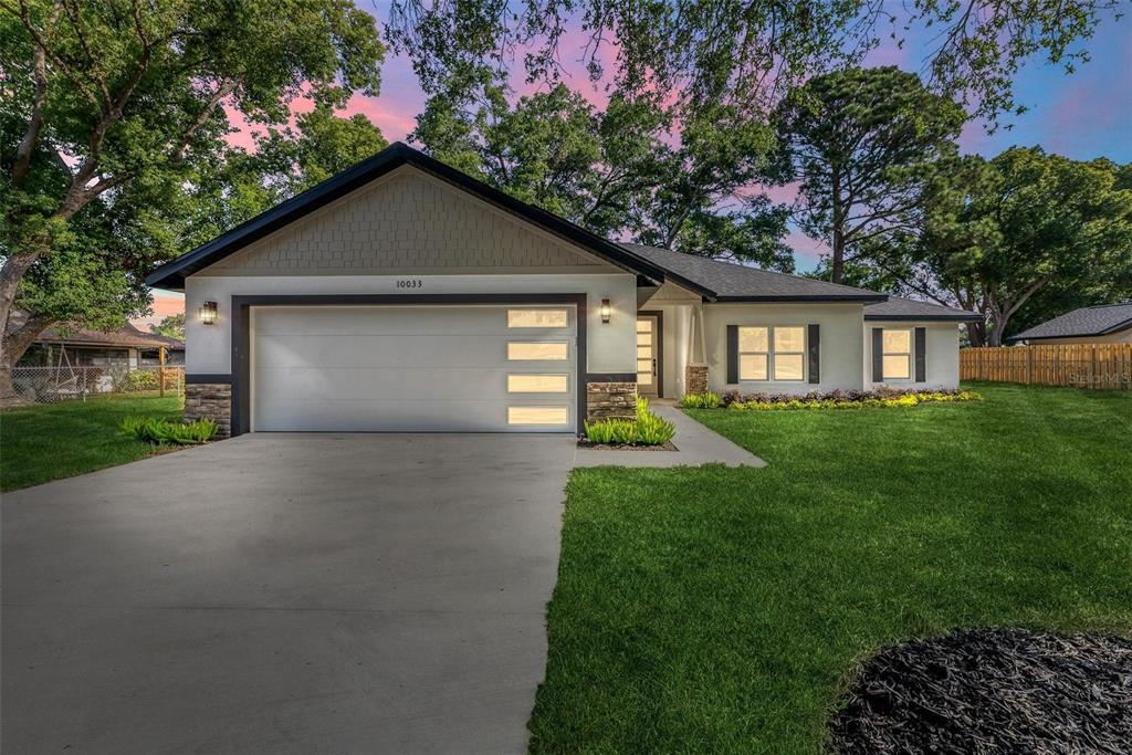 Picture of 10033 Canterbury Drive, Leesburg, FL 34788