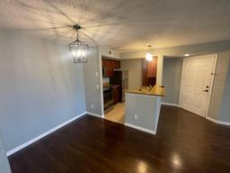 Picture of 5160 Conroy Road Unit 1423, Orlando, FL 32811