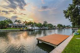 Picture of 3922 Fontainebleau Drive, Tampa, FL 33634