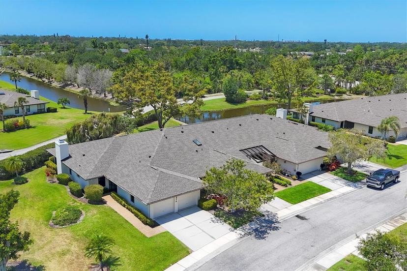 Picture of 7374 Royal Birkdale Drive Unit 15D, Sarasota FL 34238