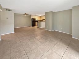 Picture of 9481 Highland Oak Drive Unit 609, Tampa, FL 33647