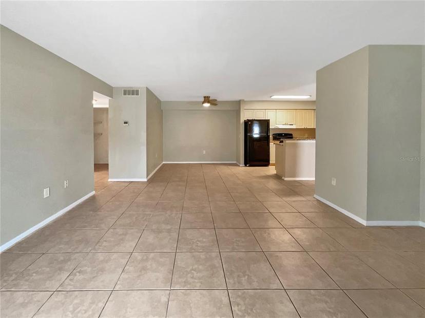 Picture of 9481 Highland Oak Drive Unit 609, Tampa FL 33647