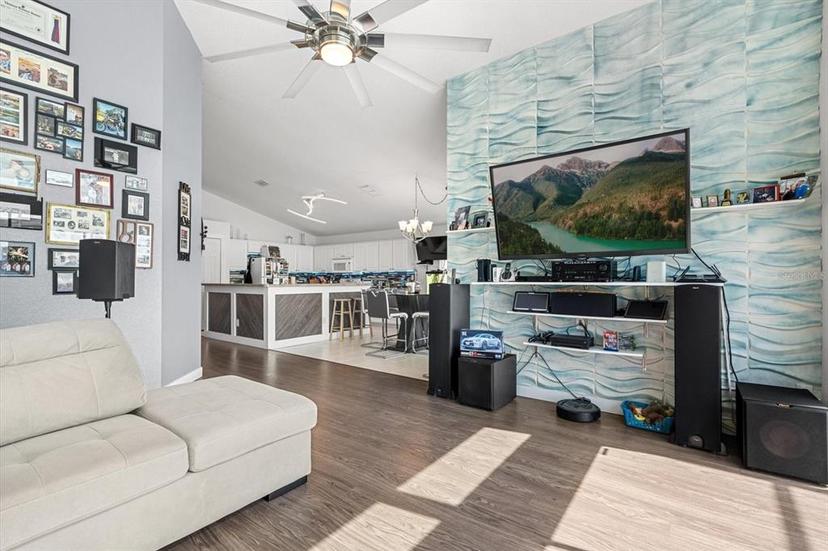 Picture of 547 Windsor Place, Davenport FL 33896
