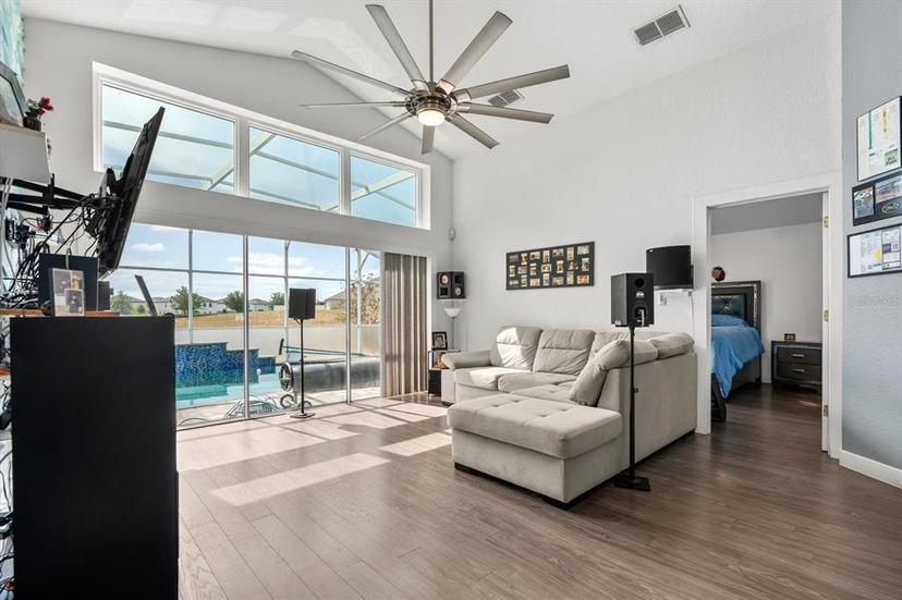 Picture of 547 Windsor Place, Davenport FL 33896