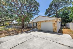 Picture of 518 62Nd Avenue Ne, St Petersburg, FL 33702