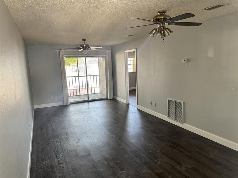 Picture of 3802 N Oak Drive Unit W22, Tampa FL 33611