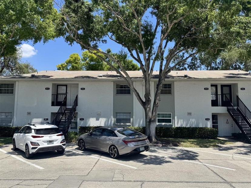 Picture of 3802 N Oak Drive Unit W22, Tampa FL 33611