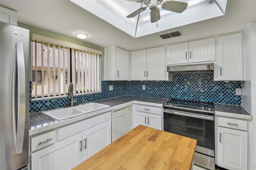 Picture of 2537 Oakleaf Lane Unit 32A, Clearwater FL 33763