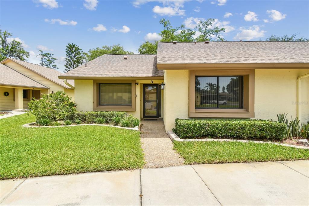 Picture of 2537 Oakleaf Lane Unit 32A, Clearwater, FL 33763