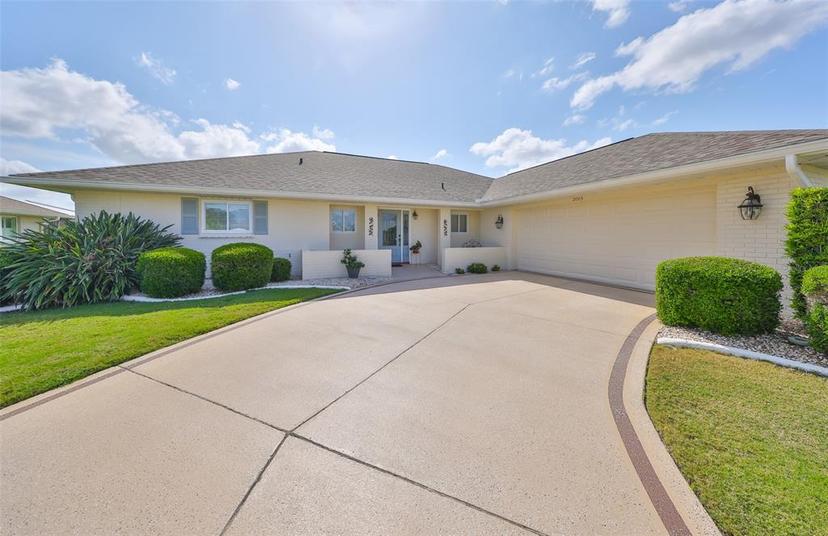 Picture of 2003 Wedge Court, Sun City Center FL 33573