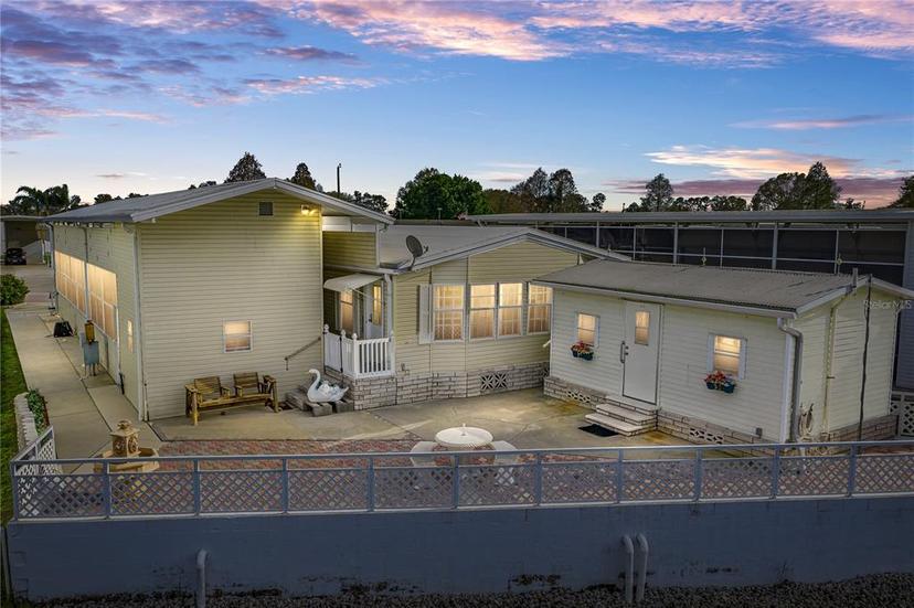 Picture of 5130 Island View Circle N, Polk City FL 33868