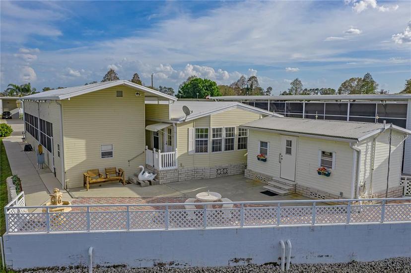 Picture of 5130 Island View Circle N, Polk City FL 33868
