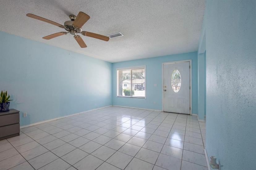 Picture of 9118 108Th Avenue, Seminole FL 33777