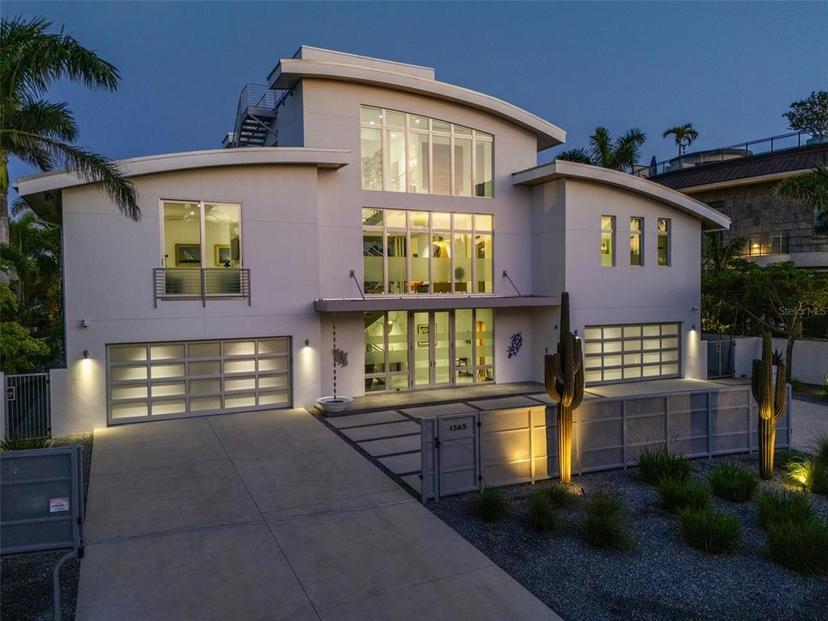 Picture of 1365 Harbor Drive, Sarasota FL 34239