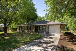 Picture of 15826 NW 118Th Place, Alachua, FL 32615