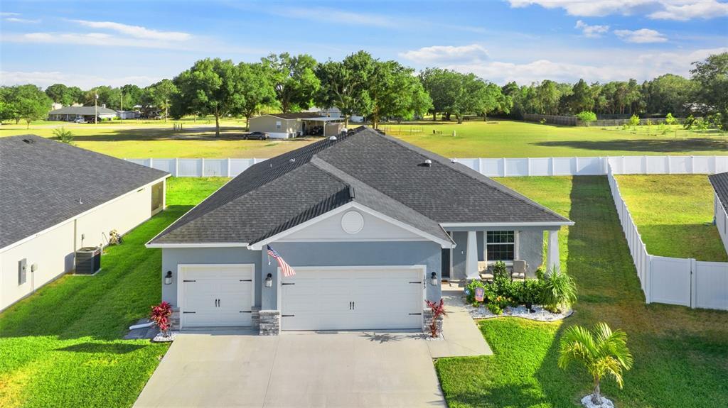 Picture of 1045 Montgomery Lane, Polk City, FL 33868