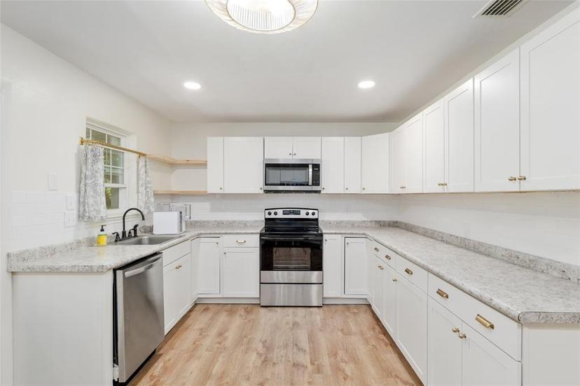 Picture of 18341 NW 142Nd Court Road, Williston FL 32696