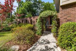 Picture of 2036 NW 17Th Lane, Gainesville, FL 32605