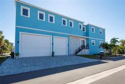 Picture of 654 Jungle Queen Way, Longboat Key, FL 34228