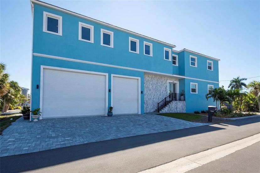 Picture of 654 Jungle Queen Way, Longboat Key FL 34228
