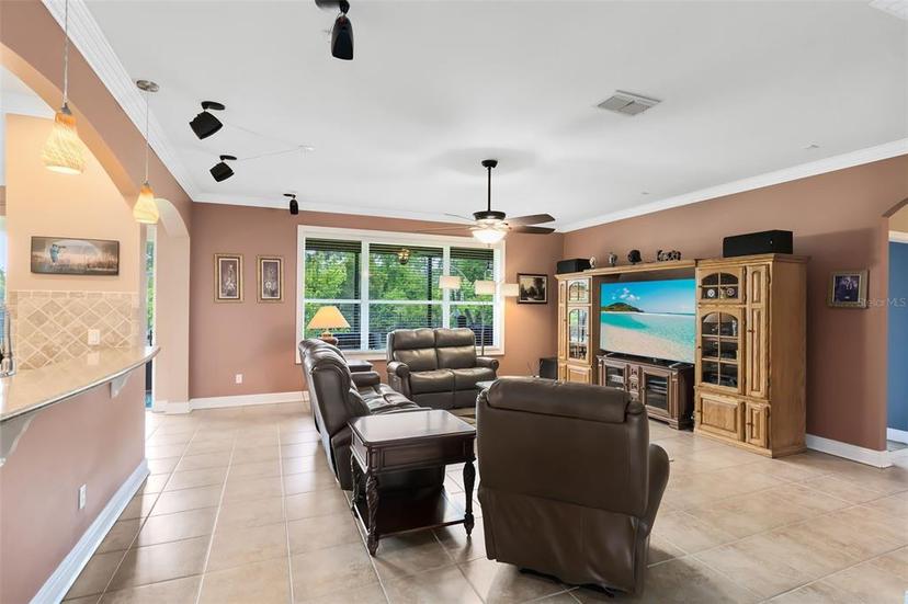 Picture of 613 Crownclover Avenue, Orlando FL 32828