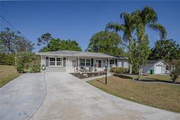 Picture of 616 Third Avenue, Lady Lake, FL 32159