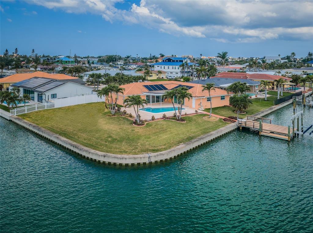 Picture of 11625 5Th Street E, Treasure Island, FL 33706