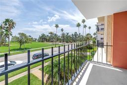 Picture of 1120 NORTH Shore Drive Ne Unit 201, St Petersburg, FL 33701