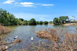 Picture of 1652 Wakefield Drive, Brandon, FL 33511