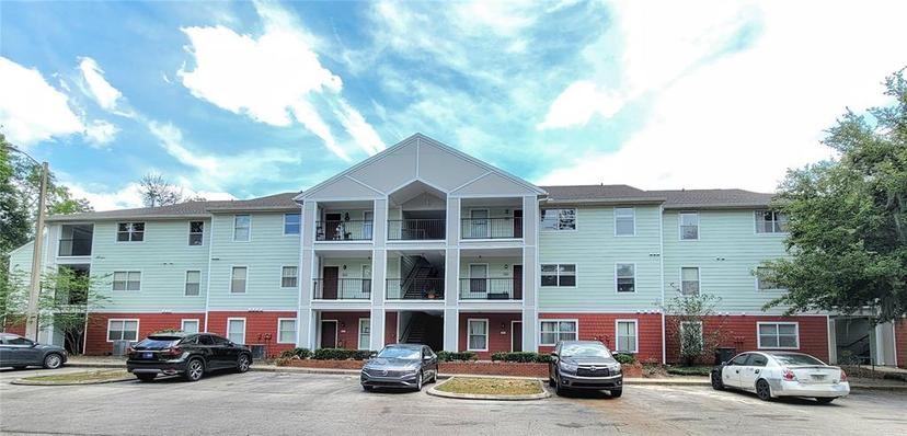 Picture of 2360 SW Archer Road Unit 613, Gainesville FL 32608