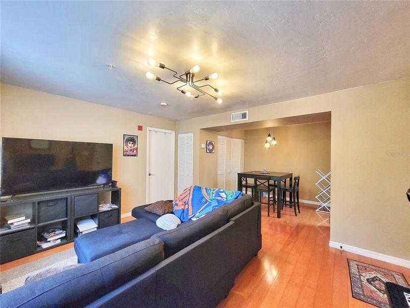 Picture of 2360 SW Archer Road Unit 613, Gainesville FL 32608