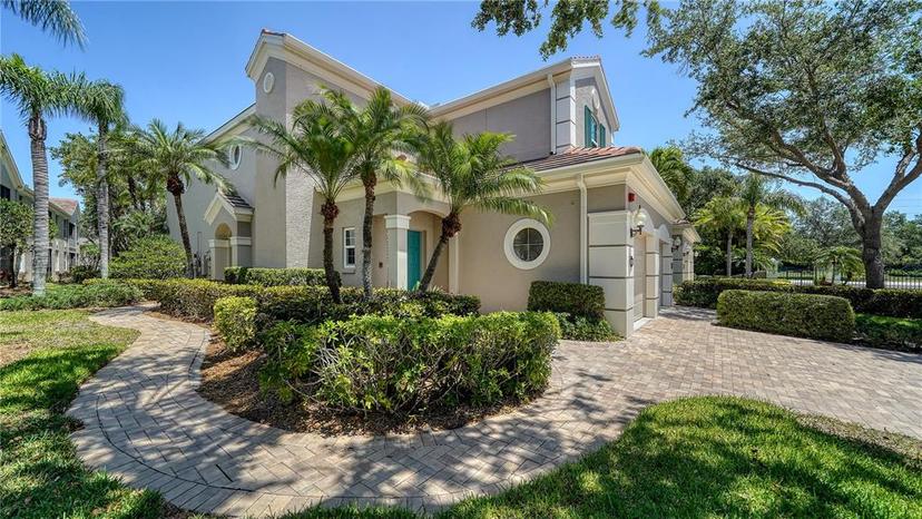 Picture of 5283 Descanso Court Unit 101B18, Sarasota FL 34238