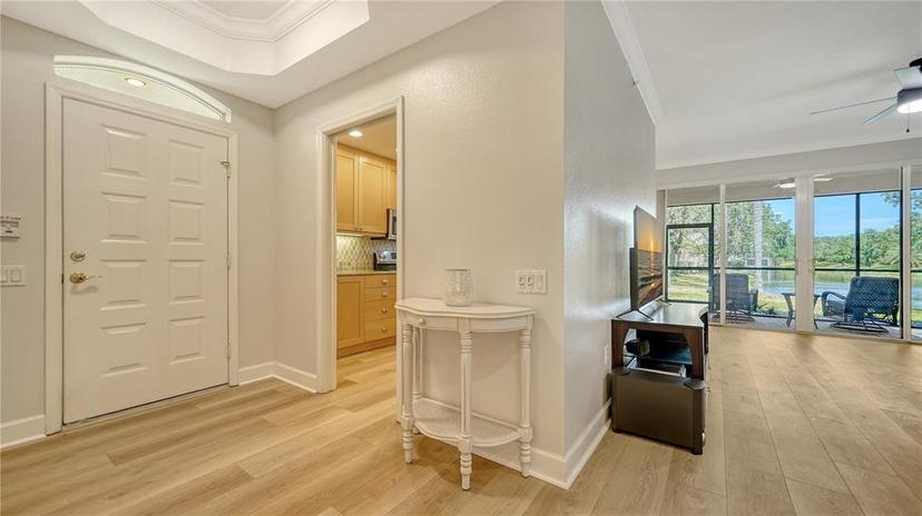 Picture of 5283 Descanso Court Unit 101B18, Sarasota FL 34238
