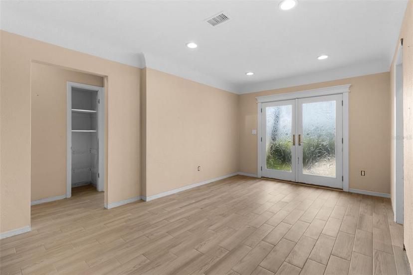 Picture of 543 Crystal Drive, Madeira Beach FL 33708