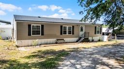 Picture of 8218 Pine Island Road, Clermont, FL 34711