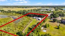 Picture of 8218 Pine Island Road, Clermont, FL 34711