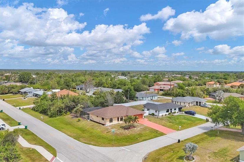 Picture of 11008 Waterford Avenue, Englewood FL 34224