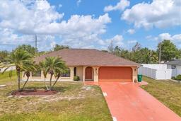 Picture of 11008 Waterford Avenue, Englewood, FL 34224