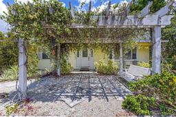 Picture of 2165 Lemon Avenue, Englewood, FL 34223