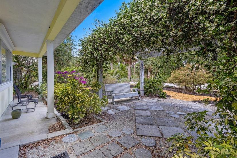 Picture of 2165 Lemon Avenue, Englewood FL 34223