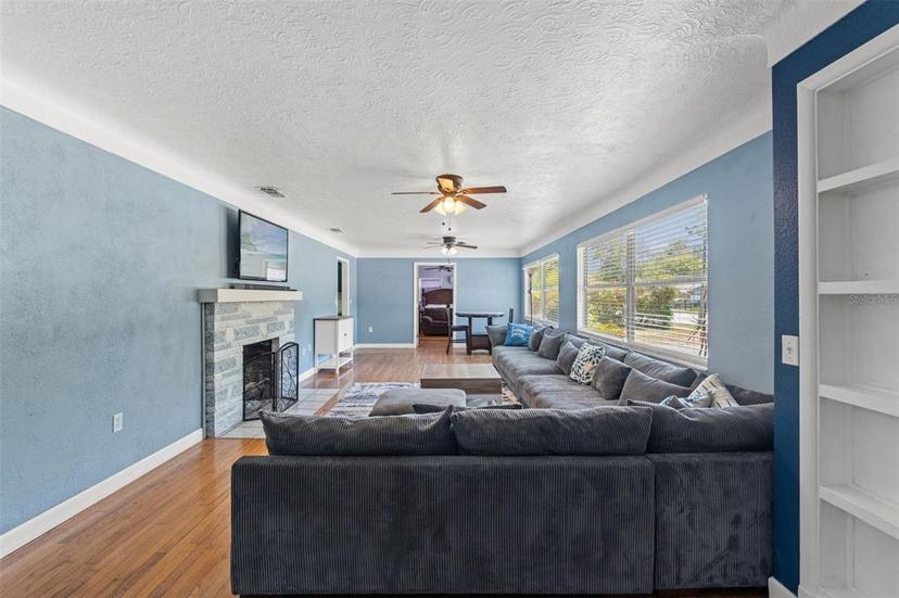Picture of 800 N Walton Avenue, Tarpon Springs FL 34689