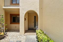 Picture of 8005 Bardmoor Place Unit 102I, Seminole, FL 33777