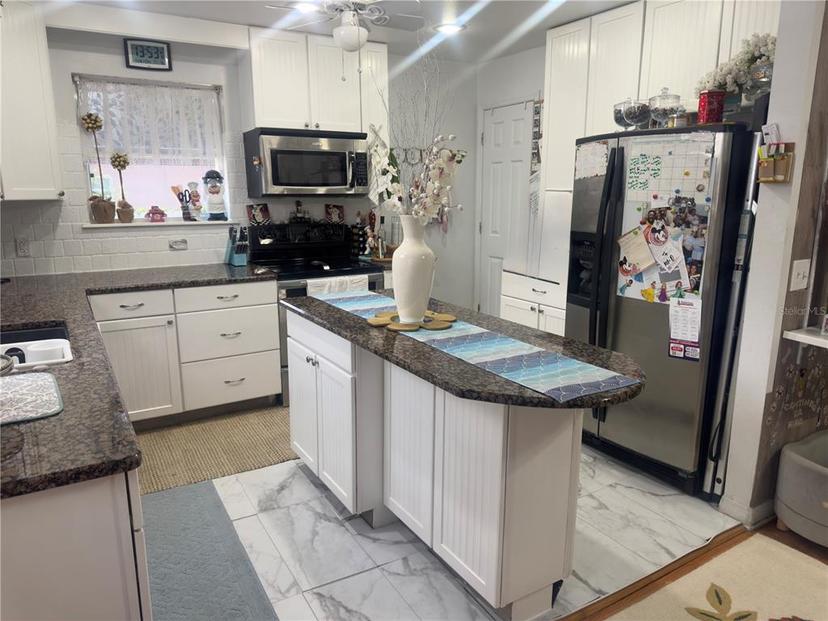 Picture of 455 E Palmetto Avenue, Longwood FL 32750