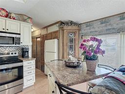 Picture of 9000 Us Hwy 192 Unit 214, Clermont, FL 34714