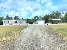 Picture of 7030 SE 120Th Court, Morriston, FL 32668