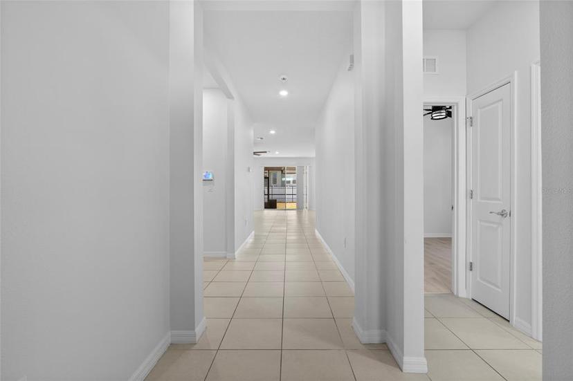 Picture of 13227 Waterleaf Garden Circle, Riverview FL 33579