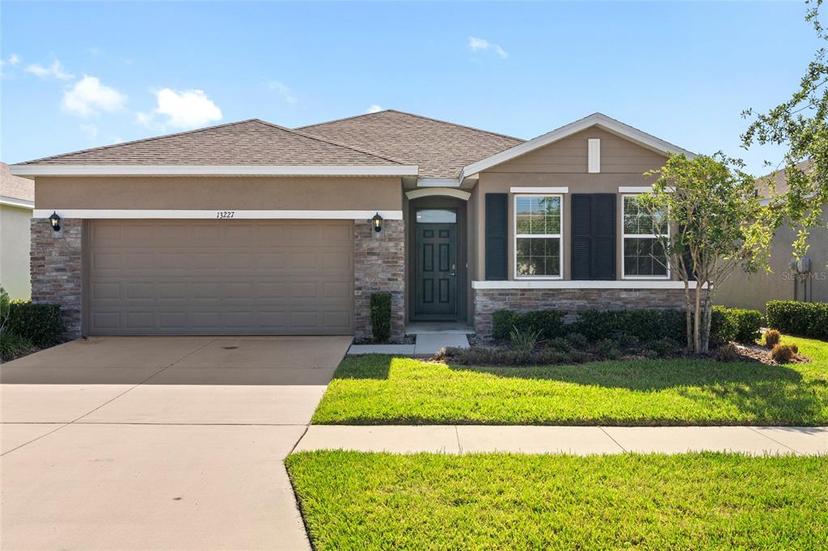 Picture of 13227 Waterleaf Garden Circle, Riverview FL 33579
