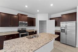 Picture of 13227 Waterleaf Garden Circle, Riverview, FL 33579