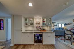 Picture of 1460 Gulf Boulevard Unit 305, Clearwater, FL 33767